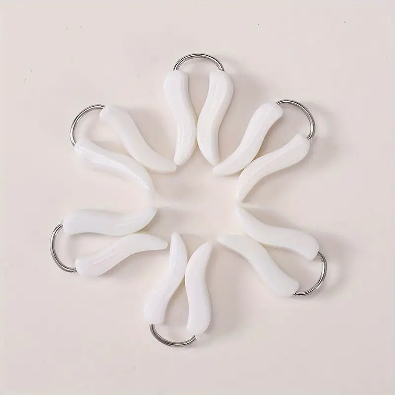 Scarf clips